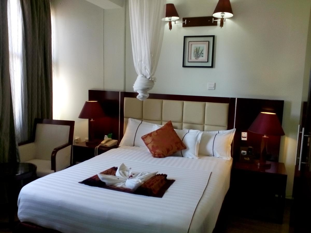 Rahnile Hotel Бахир Дар Екстериор снимка